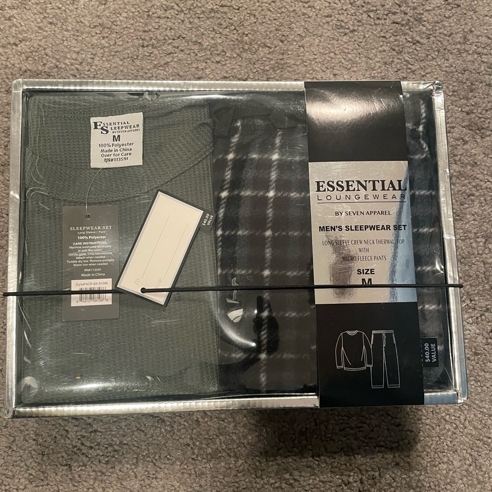 Men's Sleepwear Set Long Sleeve Crewneck Thermal Top Micro Fleece Pants Medium